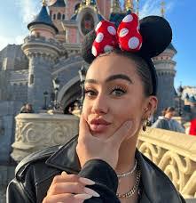 Maria Rivers's Instagram, Twitter & Facebook