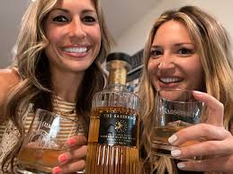 Amy Abbott (@AmyAbbott_13)