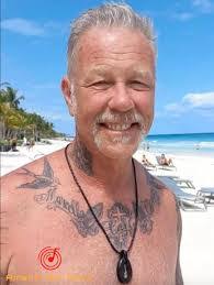 Philip Handy's Instagram, Twitter & Facebook