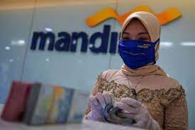 Direktur bisnis kecil dan jaringan bank mandiri, hery gunardi, mengatakan, 385 cabang di seluruh indonesia itu secara bergantian memberikan layanan perbankan. Libur Lebaran Tahun Ini Bank Mandiri Siagakan 121 Cabang