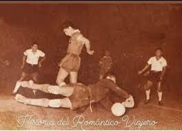 De Infarto. El triunfo ante Colo Colo que posibilitó la definición] A la penúltima fecha del Campeonato Nacional de 1959, Universidad de Chile llegó en segundo lugar, con 34 puntos. En la