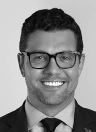 SCHOOL OF DENTAL MEDICINE COMMENCEMENT