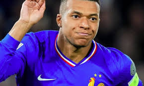 Bashkimi trennt sich von Trainer und holt Basketballspieler zurück