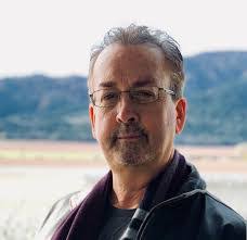 Mark Thiele's Instagram, Twitter & Facebook