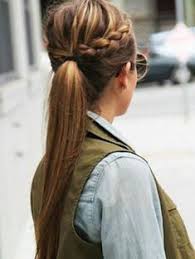 Idee Coiffure Cheveux Attaches Coiffure Cheveux Idee Tendances2018 Tendances2019 Cheveux201 Coiffure Cheveux Attaches Coiffure Facile Idees De Coiffures