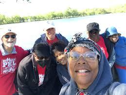 It's a beautiful morning and the FDR Walking Stars ✨ were out this morning  to take advantage of it. Next walk for FDR is Saturday 8:30 meet at  Boathouse.