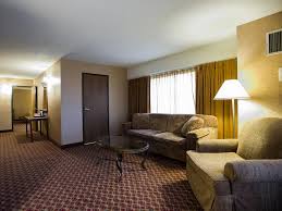 Ramada By Wyndham Topeka Downtown Hotel Convention Center