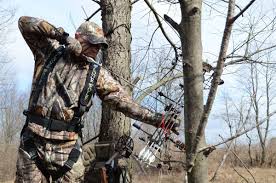 Build your deer blind/shooting house with easy. Hunting D R Canal