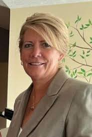 Michigan: Tracey Holt