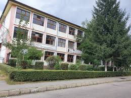 Primul interviu de angajare ii ajuta pe recrutori sa selecteze doar acei candidati cu potential, care rezoneaza si la cultura organizationala a companiei. Ingrijitoarele Din Scoli Ies La Pensie Sau PleacÄ Pur Si Simplu De Teama Coronavirusului Interes Argesean