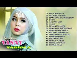 Karaoke ada rindu untukmu fance f pondang cover vanny vabiola #karaoke #asiksendiriaja #vannyvabiola♬ asik sendiri_ aja download mp3. Vanny Vabiola Full Album Tembang Kenangan Cover By Vanny Vabiola Youtube
