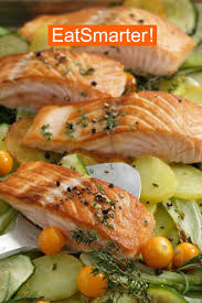 Gemuse Mit Lachs Aus Dem Ofen Rezept In 2020 Rezepte Ofengemuse Rezept Lebensmittel Essen