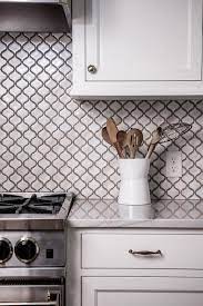 Related image elegant kitchens arabesque tile backsplash. White Arabesque Tiles With Gray Grout Kitchen Backsplash Photos Trendy Kitchen Backsplash Kitchen Tiles Backsplash