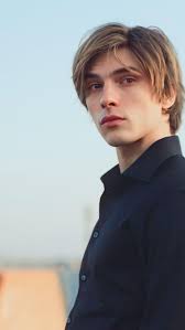 💔💔, 🎞️ Crystal wall 🇩🇪