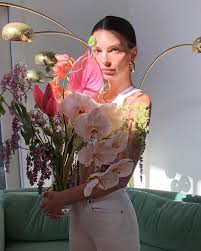 Pin By Burla On Emily Ratajkowski Emily Ratajkowski Aesthetic Pictures Instagram