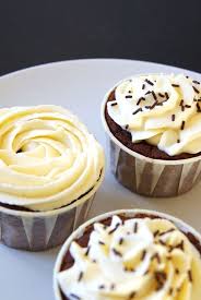 Cupcakes Chocolat Glacage Vanille Cream Cheese Lilie Bakery Recette Cupcake Chocolat Recette Cupcake Glacage Vanille