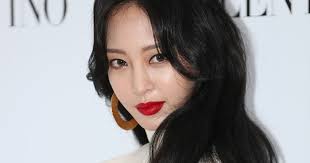 She shared in the description that this was the first time she's ever publicly shown her home, and she made the video. Han Ye Seul Confesses That She S Sick And Tired Of Being Single Koreaboo