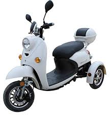 Stylisches Retro Vespa Dreirad Scooter In 2020 Dreirad Elektrisches Dreirad Elektroroller