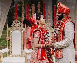 If you are on a tight budget and yet don't want to have a full blown monsoon wedding, june is your pick! Marriage Loan Apply For Wedding Loan At 45 Lesser Emi Bajaj Finserv