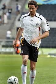 Christoph metzelder statistics played in schalke 04. Metzelder Ex Zagueiro Do Real Madrid E Suspeito De Divulgacao De Pornografia Infantil Esporte Extra Online