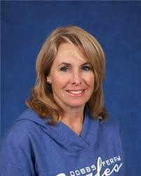 Dee Briscoe's Instagram, Twitter & Facebook