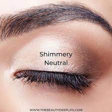 How to apply eyeshadow natural look. Eye Makeup For Beginners Step By Step Looks You Can Easily Pull Off