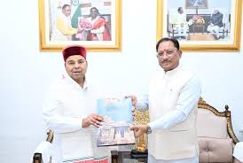 CMO Chhattisgarh | मुख्यमंत्री श्री विष्णुदेव साय से आज रायपुर स्थित उनके  निवास में कर्नाटक के राज्यपाल श्री थावरचंद गहलोत ने सौजन्य भेंट की। इस ...