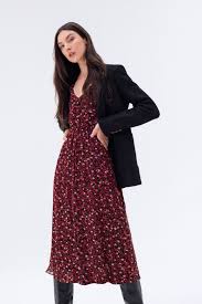 Les couleurs d'automne et la magie de l'hiver, nous voulons tout ça dans nos vêtements. Caroll Automne Hiver 2020 Les Plus Beaux Looks De La Nouvelle Collection Taaora Blog Mode Tendances Looks