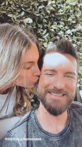 ♥♥ με όλη μας την αγάπη άννα & ειρήνη!! A8hna Oikonomakoy O Gios Ths Ma3imos Eixe Gene8lia Star Gr