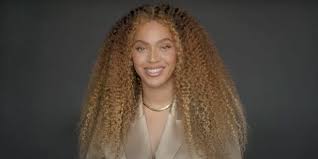 В мире29 июня 2020 11:47. Beyonce Inspires Class Of 2020 With Powerful Message Essence