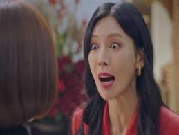 Em chồng mang sang 300 triệu cho chúng tôi mua xe, đang cảm kích thì cô ấy  nói một câu làm tôi giận run người, còn chồng thì câm lặng