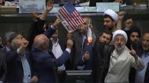 Seitdem donald trump bekannt gegeben hat, die. Tod Gewunscht Us Flagge Brennt In Irans Parlament Youtube