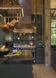 Une Chaleureuse Maison En Bois Dans La Napa Valley Planete Deco A Homes World Maison Bois Cuisines Maison Belle Cuisine