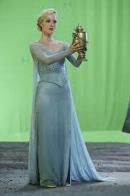 Maybe you would like to learn more about one of these? Hintergrundbilder Kleid Mode Hochzeitskleid Prinzessin Elsa Es War Einmal Abschlussball Georgina Haig Frau Braut Brautkleid Formelle Kleidung 2000x3000 Px 2000x3000 Wallpaperup 559994 Hintergrundbilder Wallhere