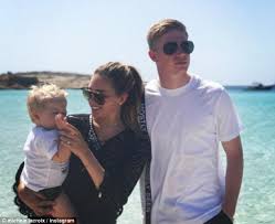 Huerter was in need of a big. Kevin De Bruyne Marries Girlfriend Michele Lacroix Daily Mail Online