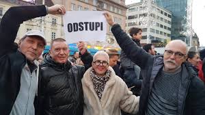 Der bürgermeister von zagreb, milan bandic, ist im alter von 65 jahren an einem herzinfarkt verstorben. Milan Bandic