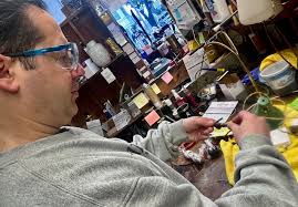 Vacuum repair, lamps-to-be and more at Phil's