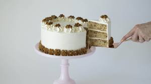 A Long Time Ago I Made A Maple Cake At My Mom S House And It Was Delicious I Decided To Make Another One But This Time Walnut Cake Maple Cake Cake