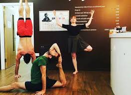 Vi starter året med tilbud på månedsmedlemskap hos oss i januar 🎉. Yogahaven Islington Yoga Studio In London Om