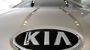 kia recalls over 200k sedona minivans recommends parking far from structures other cars wjla kia recalls over 200k sedona minivans