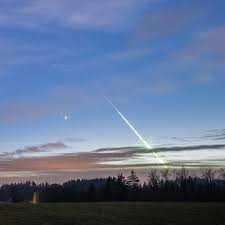 Meteor a fiery streak in the sky produced by a meteoroid passing through the earth's atmosphere; Meteor Activity Outlook For December 19 25 2020 American Meteor Society