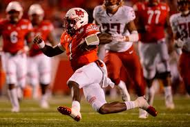 Tyler huntley is 19 years old, taught himself how to play guitar at the age of 12 with extreme dedication. Red All Over Ute Qb Tyler Huntley Has Made Us Look Good Line Coach Jim Harding Says