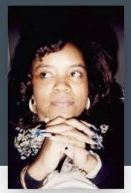 Darlene Totten's Instagram, Twitter & Facebook