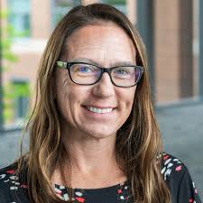 Rae Abrams's Instagram, Twitter & Facebook