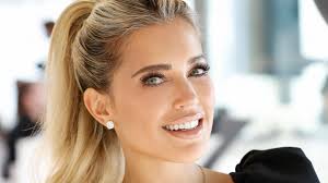 Born in breda, netherlands, meis is partly of dutch east indies origin. 2021 Sylvie Meis Unfortunately Fillers Are Taboo In Our Society