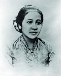 Gambar hitam putih pahlawan indonesia. 10 Pahlawan Perempuan Indonesia Yang Menjadi Panutan Popmama Com