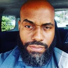 Andre Bowen's Instagram, Twitter & Facebook