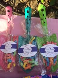 1st Birthday Party Favor Ideas Pin By Yvette Kochy On Soirees Kids Party Decorations Garden Party Favors Kids Gardening Party