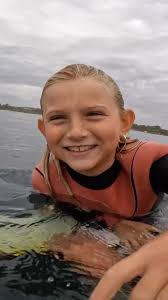 Grateful to share what I love with the ones I love most @sailahblue  @kingnicolsurf @dryrobe #ad #dryrobe