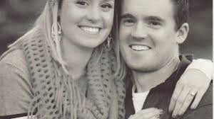 September wedding planned by couple